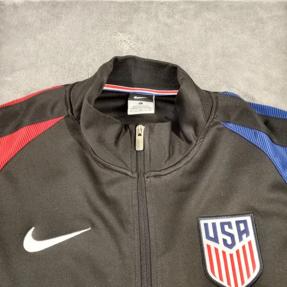 Nike Men's Black, Red, and Blue USA Jacket Size Large - Picture 2 of 16